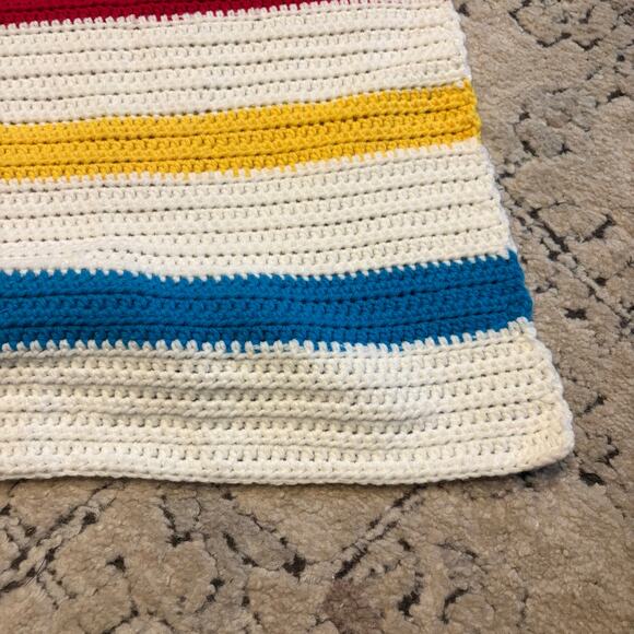 Handmade VTG White Pink Yellow Blue Afghan Blanket Soft Retro 34 in x 35 in - Picture 5 of 6